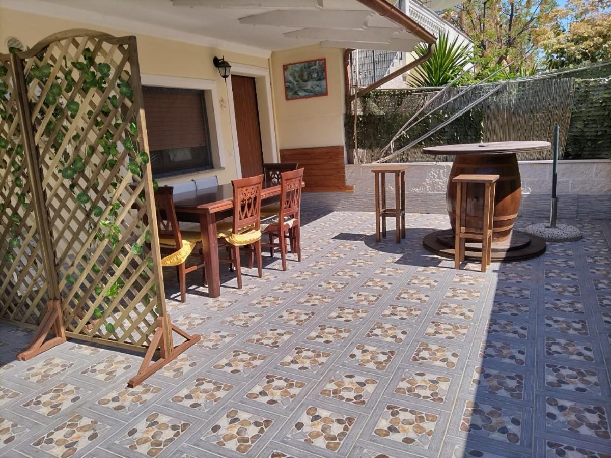 Villa Annamaria Montesilvano Bagian luar foto